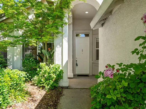 2945 Sierra Mills Ln, Sacramento, CA 95864