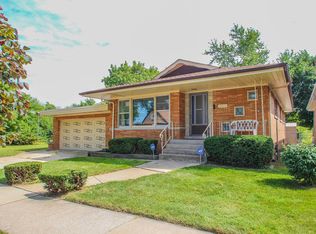 2011 Desplaines St, Blue Island, IL 60406