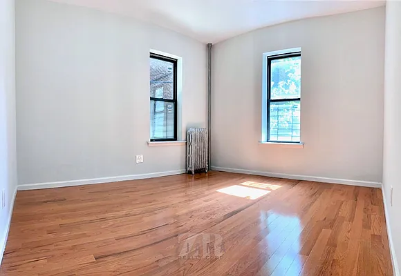 Rented by Zjama Realty Corp | media 7