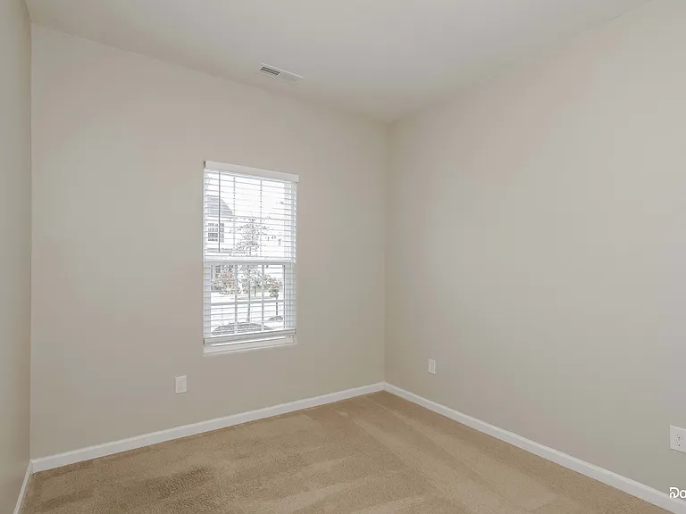 960 Joselynn Dr — Photo 13