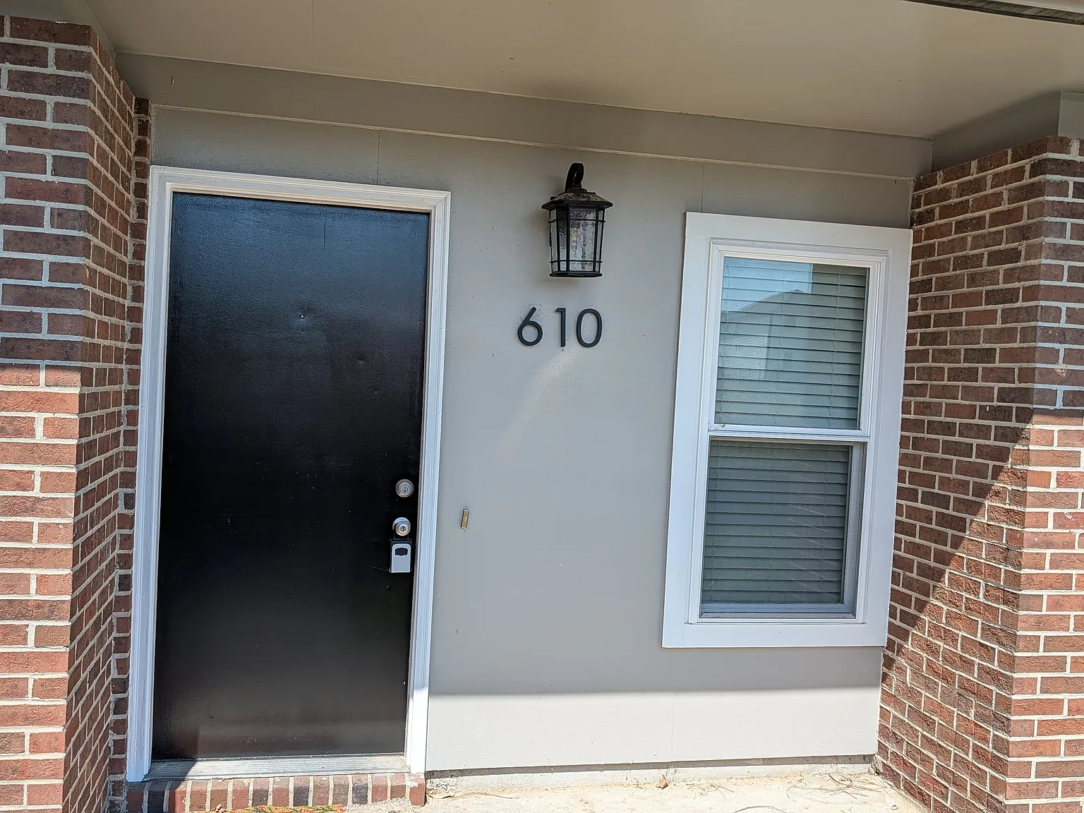 2 bed, 920 sqft, $1,195 — Photo 2