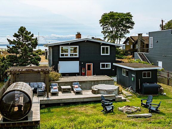 4th image of 2577 Sunlight Beach Road
