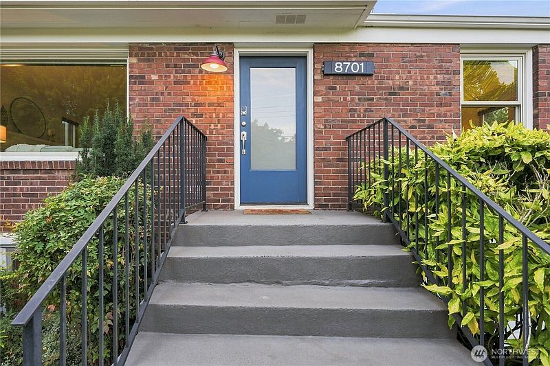 3rd image of 8701 29th Avenue NW