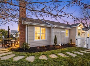 3738 Bay Dr, Edgewater, MD 21037