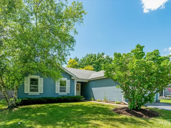 212 Timber Oaks Dr, North Aurora, IL 60542