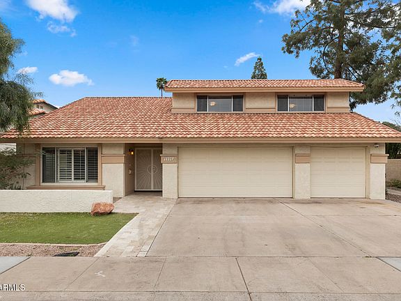 2nd image of 1331 E NORTHSHORE Drive