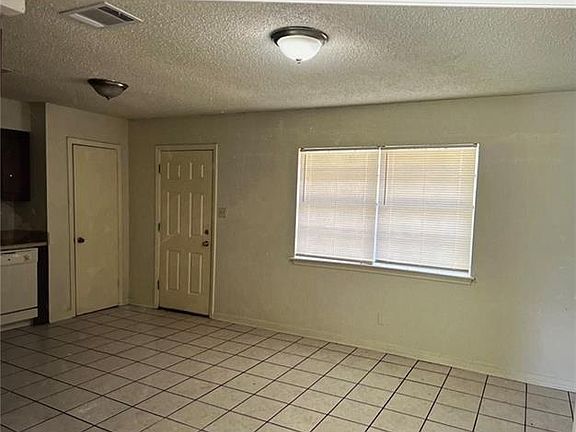 5th image of 500 Kinler St