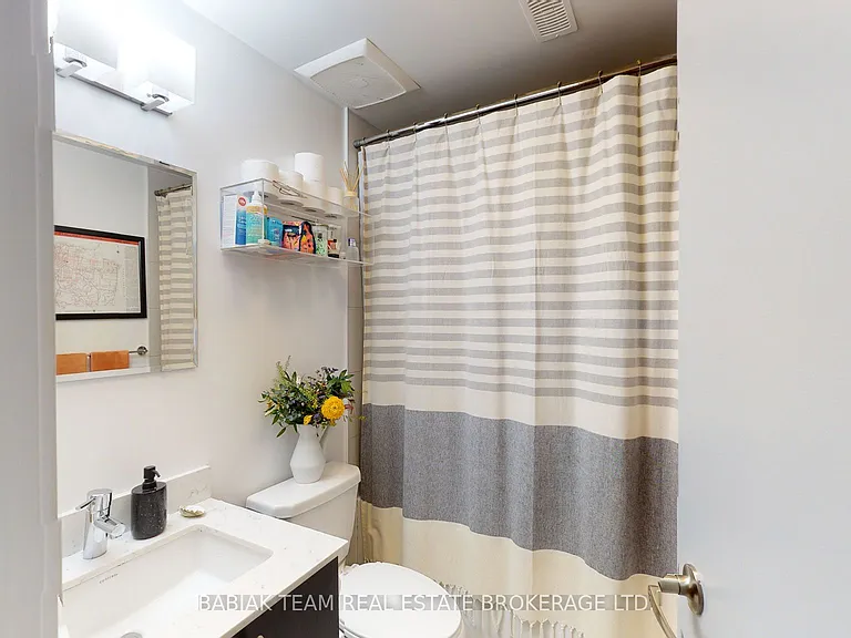 332 High Park Ave #203 — Photo 12