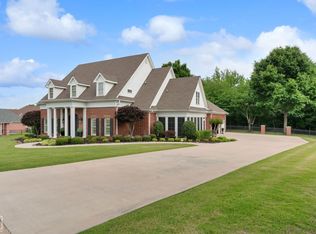 4221 Clubhouse Dr, Jonesboro, AR 72405