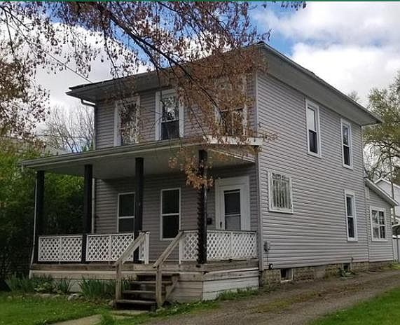 2nd image of 425 9th St SW