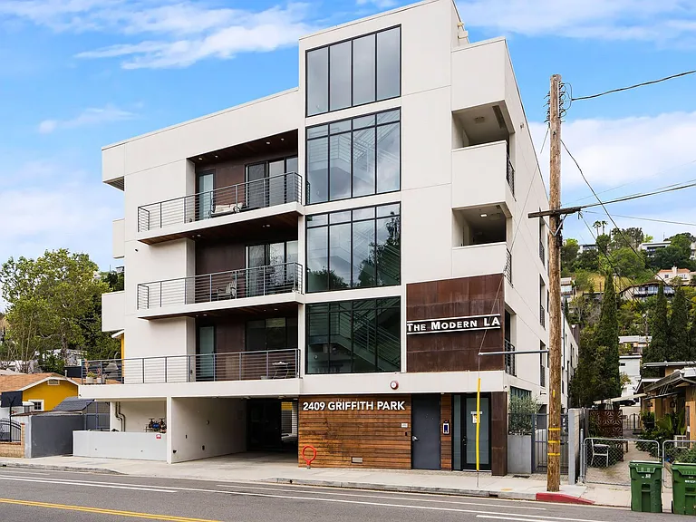 2409 Griffith Park Blvd — Photo 28