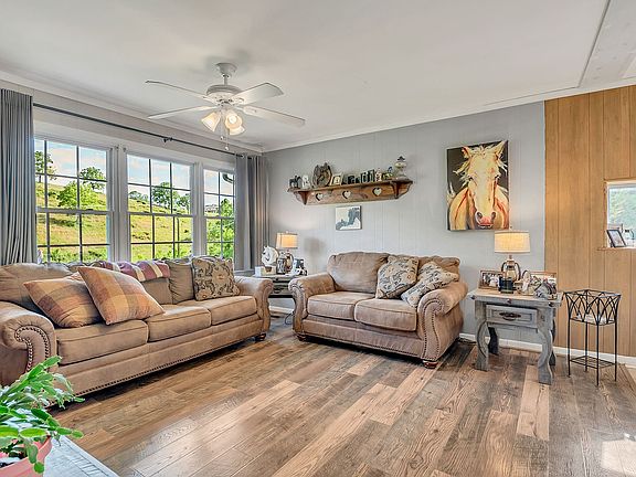 5th image of 1286 Hagan Rd