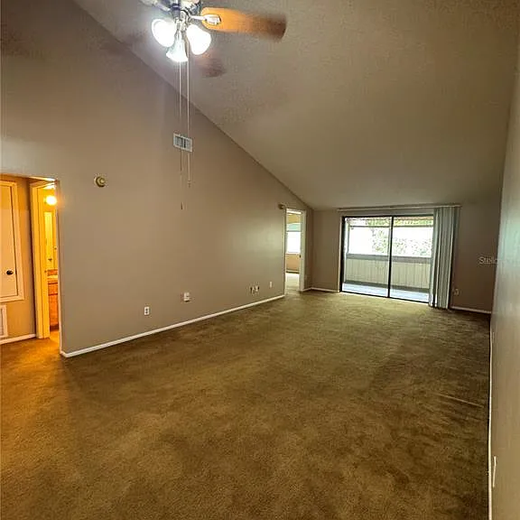 5359 Vineland Rd #2-E — Photo 2