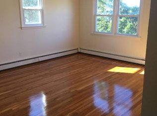 16 Dunwood Rd FLOOR 2, Pt Washington, NY 11050