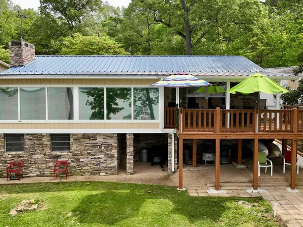 230 Lakeside Pl, Avinger, TX 75630