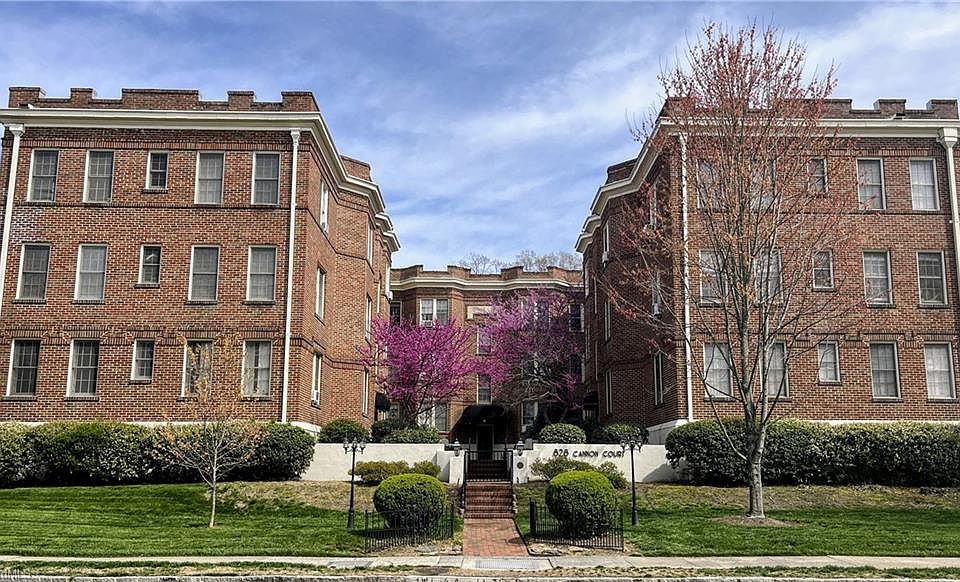 1st image of 828 N Elm St APT D3