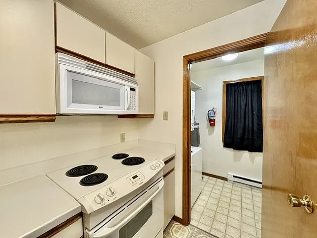Chatham Place - 2137C — Photo 4