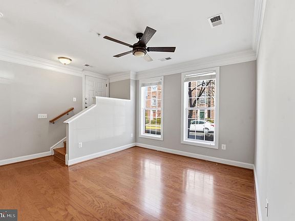 2nd image of 2173 Abbottsbury Way