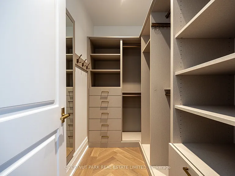 77 Clarendon Ave #302 — Photo 17