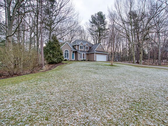 3rd image of 13362 Redbird Ln