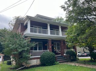 1610 Grandin Rd SW, Roanoke, VA 24015