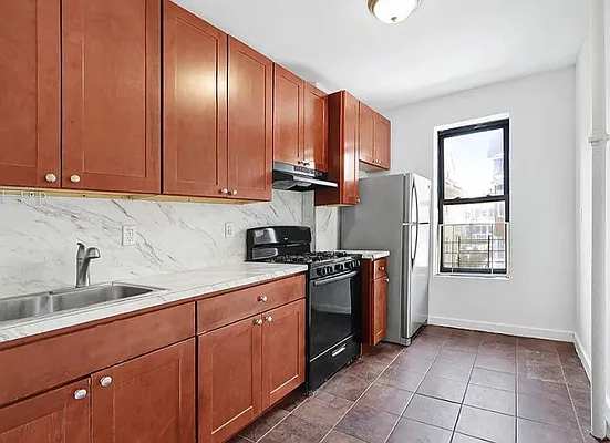 Rented by Zjama Realty Corp | media 3