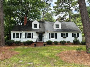 238 Pinecrest Dr, Fayetteville, NC 28305