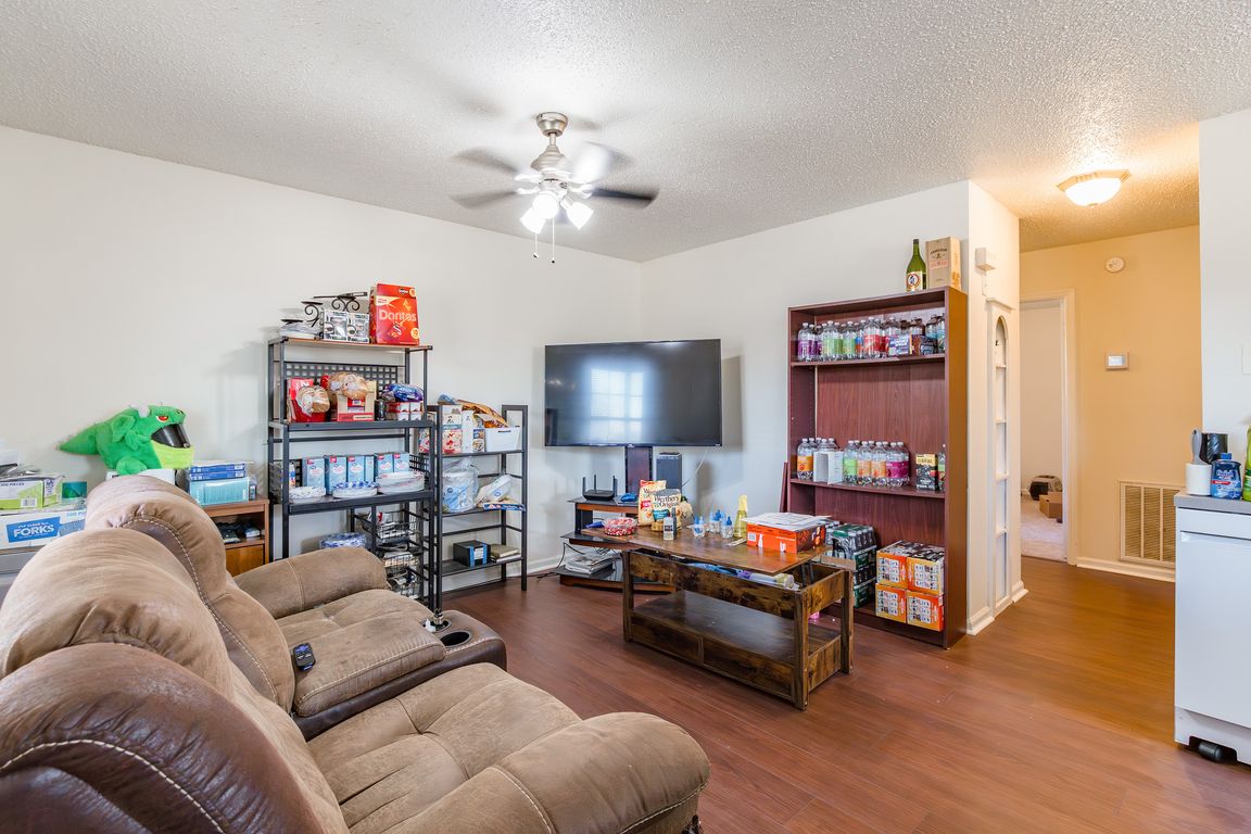 next background image