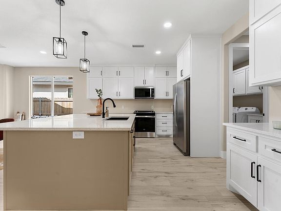 5th image of 8667 Santa Isabella St