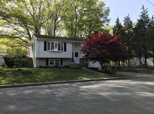 355 Dunbar St, Fall River, MA 02723