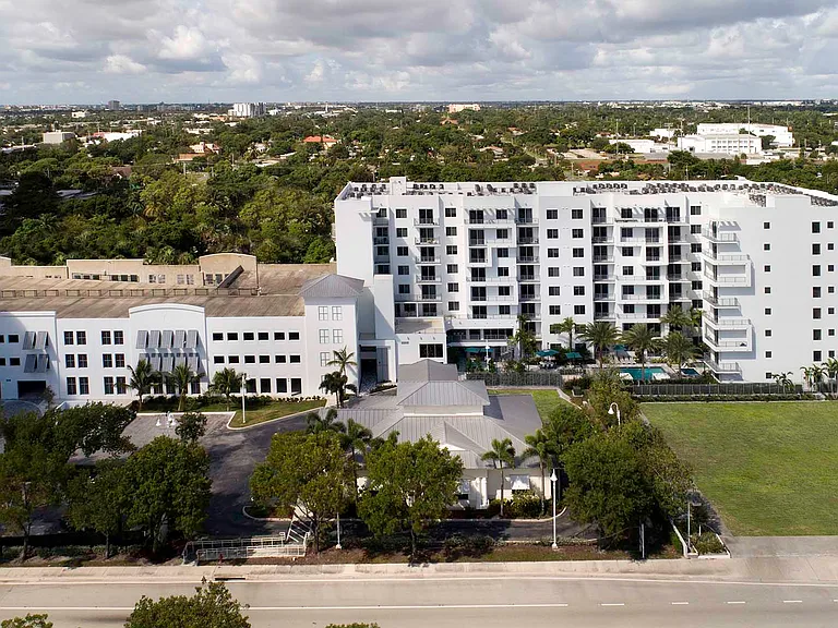 Griffis Pompano Beach exterior.