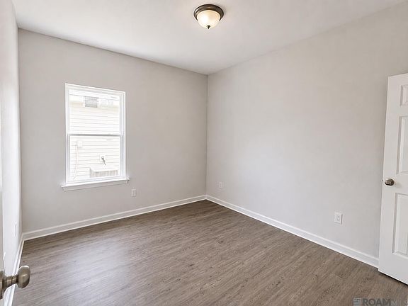 3rd image of 1401 Ravier Ln