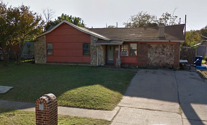 1st image of 2211 Old Oaks Dr