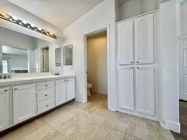 3828 Climbing Rose St — Photo 42