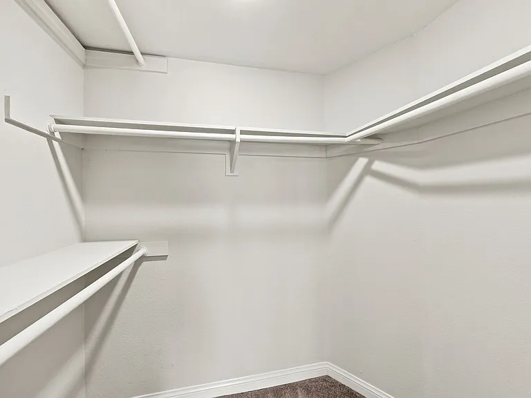 21550 Burbank Blvd #312 — Photo 11