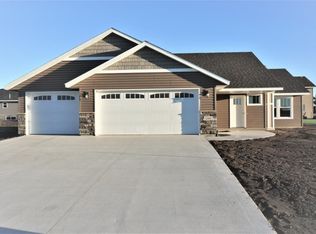1304 Linwood Rd, Belle Plaine, MN 56011