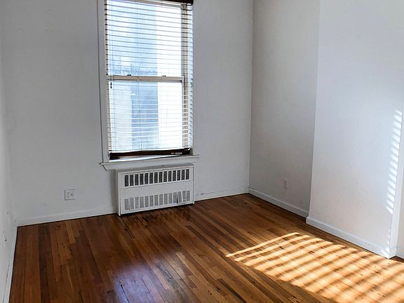3rd image of 404 W 51st St #1BB