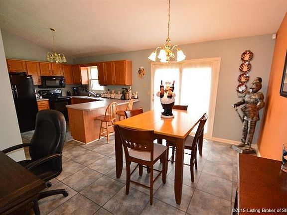 5th image of 7801 Four Leaf Dr