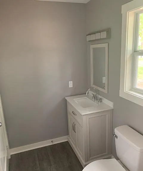 410 W Scott St — Photo 6