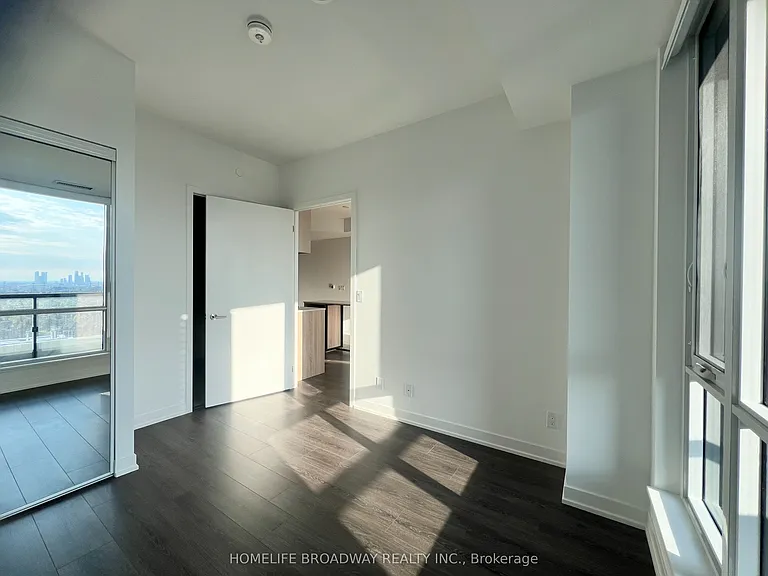 7950 Bathurst St #1702 — Photo 6