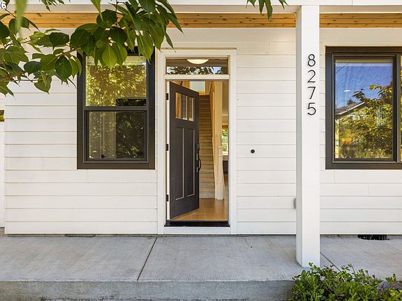 3rd image of 8275 SE 29th Pl