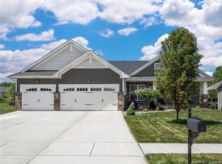 11 Forest Knoll Ct, Troy, IL 62294