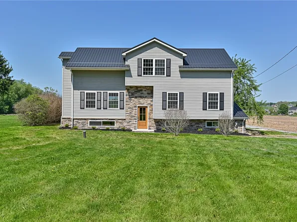 1331 Fayette New Wilmington Rd, New Wilmington, PA 16142