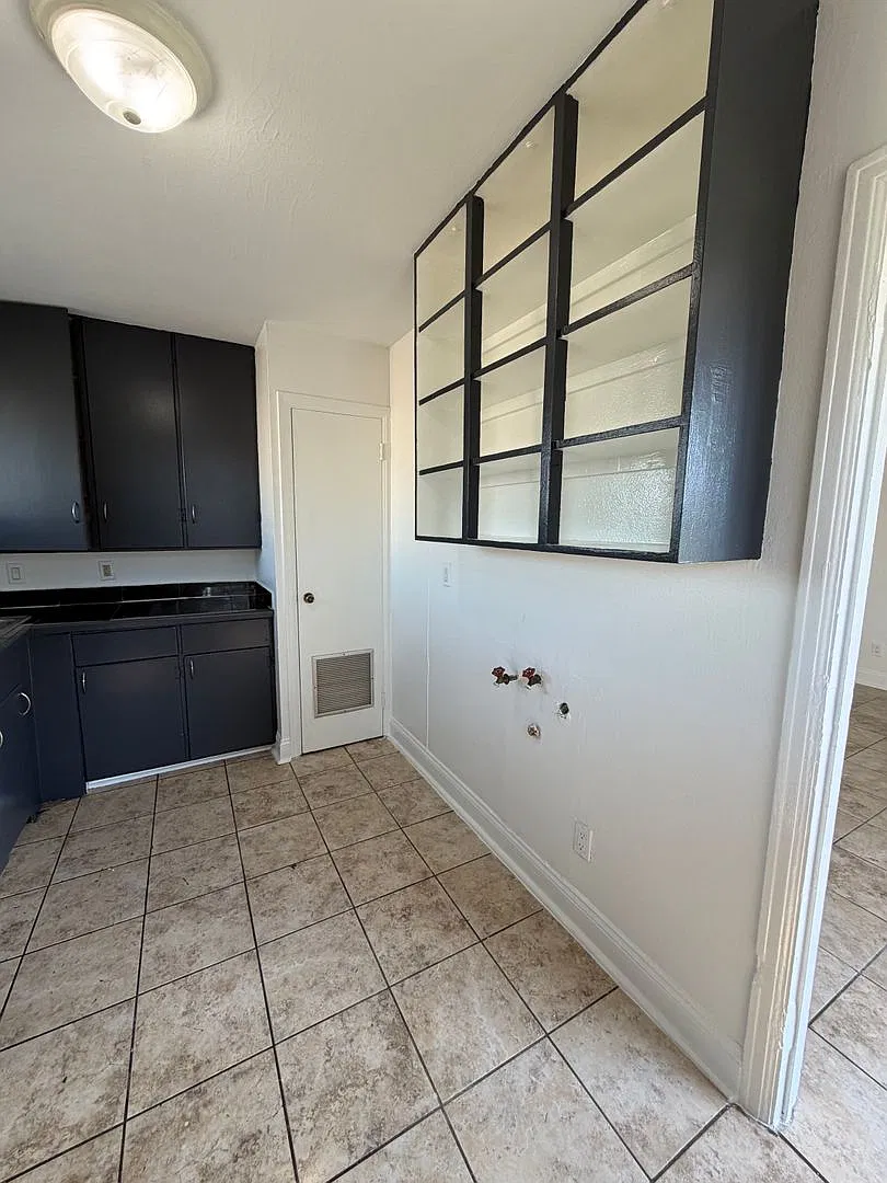 124 Athania Parkway — Photo 3