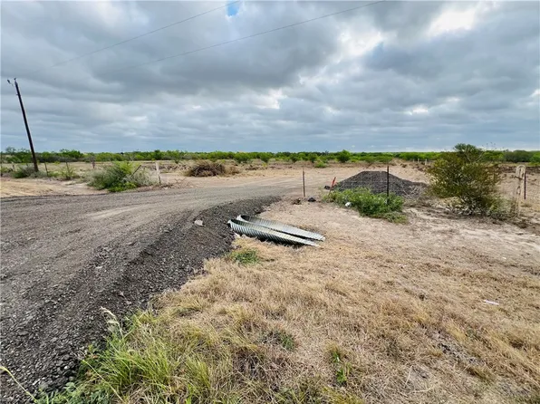 N Highway 281, Orange Grove, TX 78372