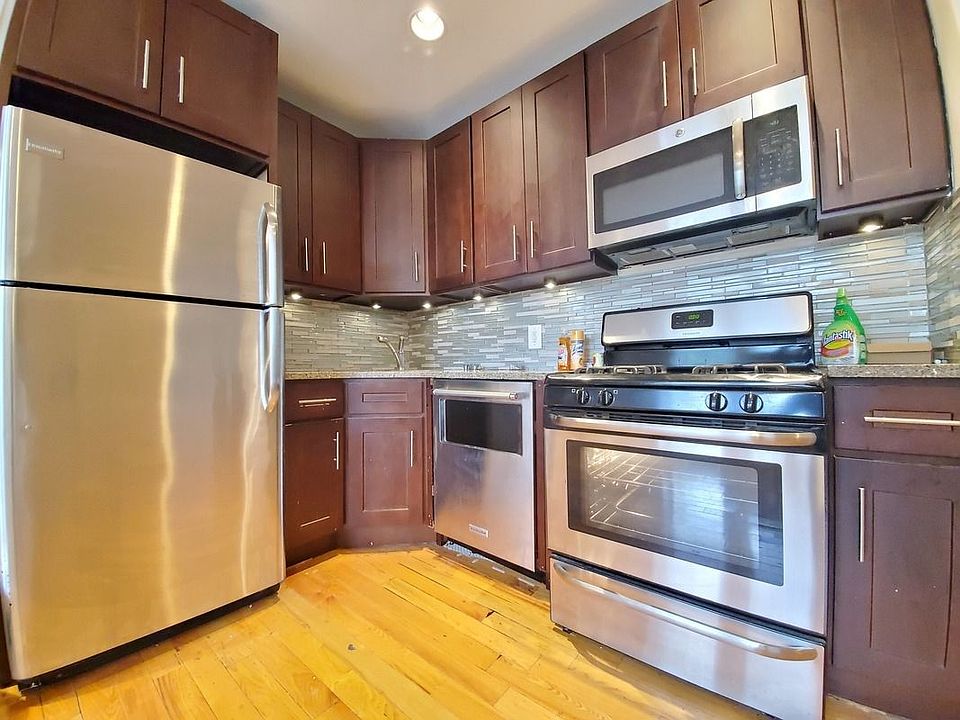 2nd image of 421 W 162nd St APT 1D