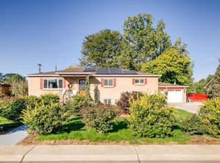 5825 Dover Ct, Arvada, CO 80004