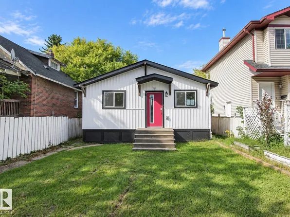 11524 81st St NW, Edmonton, AB T5B 2R8