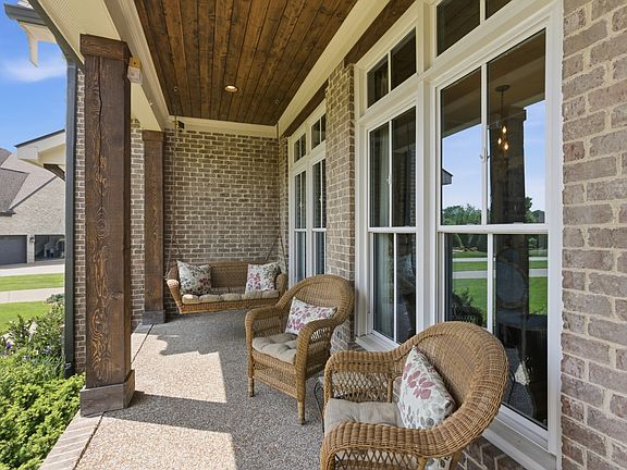 5th image of 1823 Acadia Cove Ct
