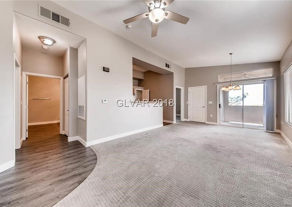Incredible 2 bed, 2 bath unit with open floor plan.